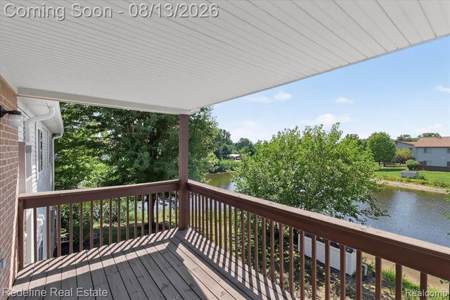 9696 Sawgrass Court 6, Belleville, MI 48111