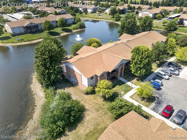 9696 Sawgrass Court 6, Belleville, MI 48111
