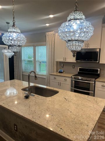 8807 Pennegrove Circle, Charlotte, NC 28214