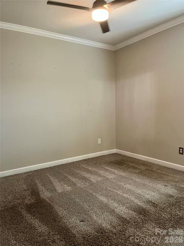 8807 Pennegrove Circle, Charlotte, NC 28214