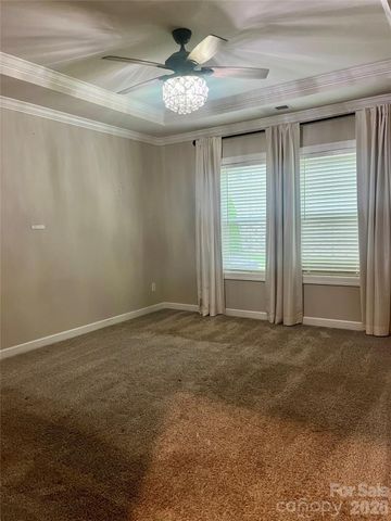 8807 Pennegrove Circle, Charlotte, NC 28214