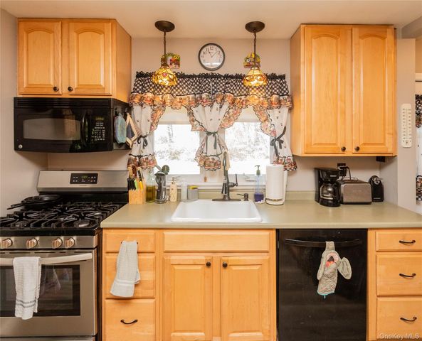 129 Mill Street, Wallkill, NY 12589