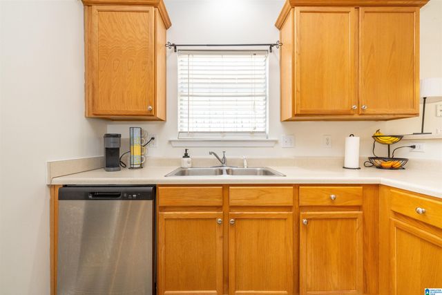 1068 WINDSOR PARKWAY, Moody, AL 35004