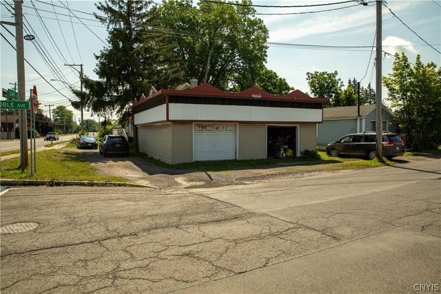 3728 New Court Avenue, Salina, NY 13206