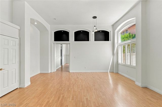 9116 Dove River Road, Las Vegas, NV 89134