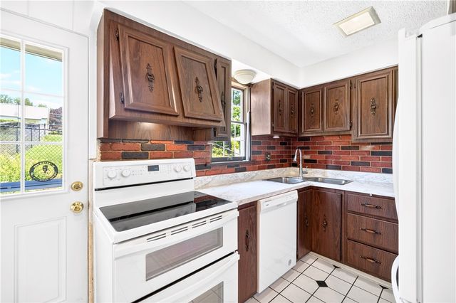 781 Elk Ave., Rochester Twp, PA 15074