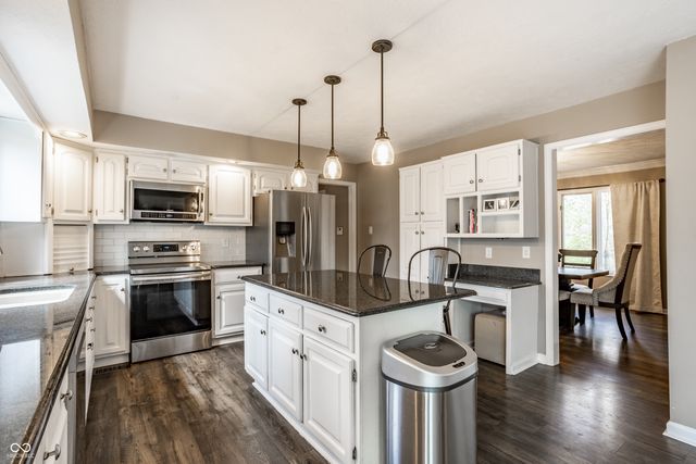 7370 Oakland Hills Circle, Indianapolis, IN 46236