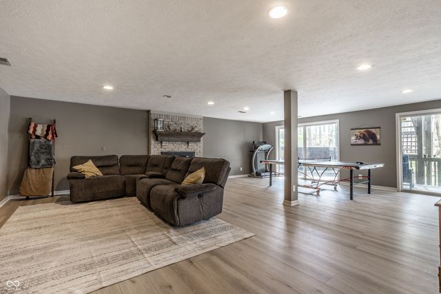 7370 Oakland Hills Circle, Indianapolis, IN 46236