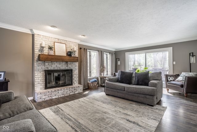 7370 Oakland Hills Circle, Indianapolis, IN 46236