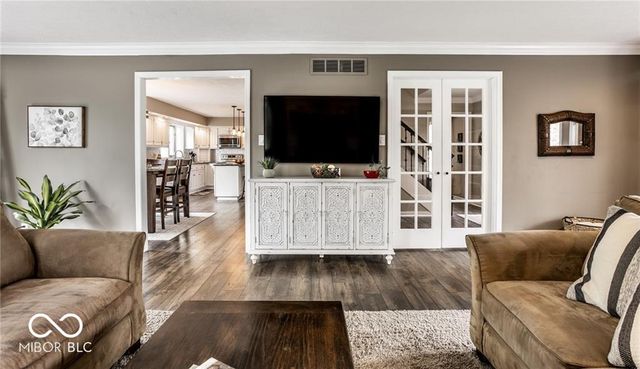 7370 Oakland Hills Circle, Indianapolis, IN 46236