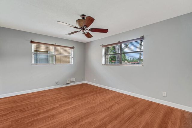 104 Lake Helen Drive, West Palm Beach, FL 33411