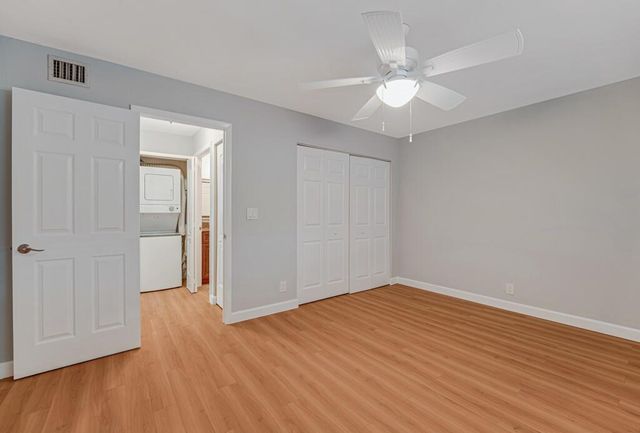 104 Lake Helen Drive, West Palm Beach, FL 33411