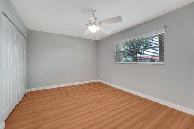 104 Lake Helen Drive, West Palm Beach, FL 33411