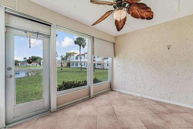 104 Lake Helen Drive, West Palm Beach, FL 33411