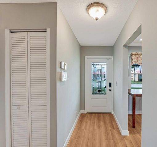104 Lake Helen Drive, West Palm Beach, FL 33411