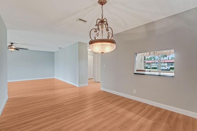 104 Lake Helen Drive, West Palm Beach, FL 33411