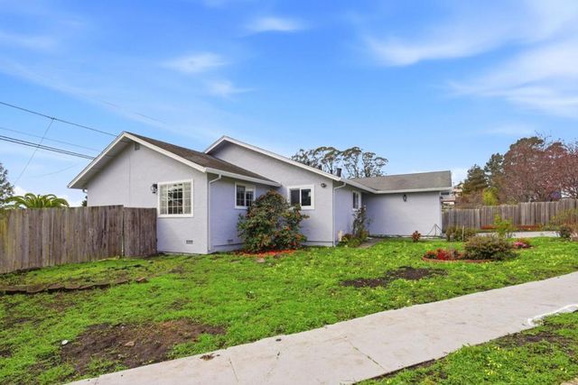 423 Montecito Avenue, El Granada, CA 94018