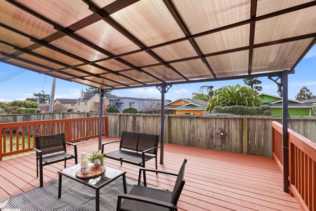 423 Montecito Avenue, El Granada, CA 94018