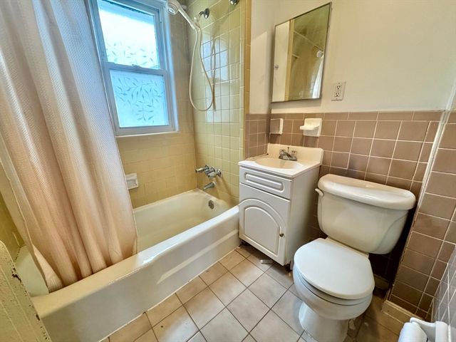 35 Flett Rd 35, Belmont, MA 02478