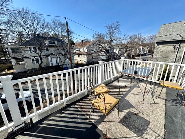 35 Flett Rd 35, Belmont, MA 02478