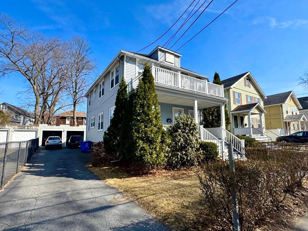 35 Flett Rd 35, Belmont, MA 02478