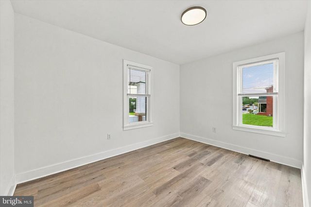 19 W MAIN ST, Christiana, DE 19702