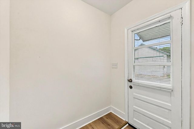 19 W MAIN ST, Christiana, DE 19702
