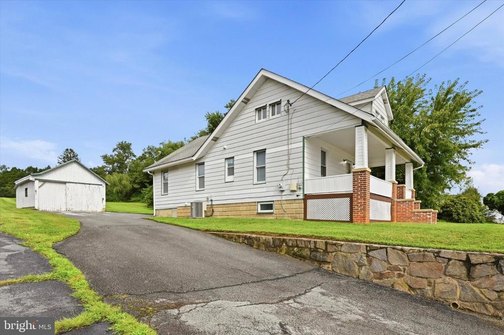 19 W MAIN ST, Christiana, DE 19702 — photo 2