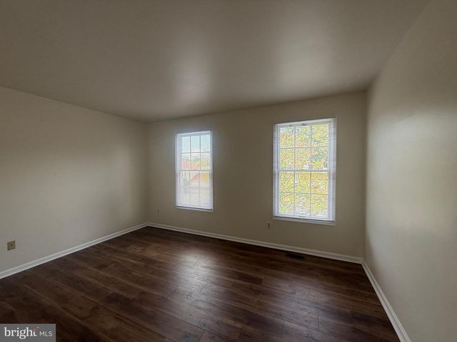 12549 ROCK RIDGE RD, Herndon, VA 20170