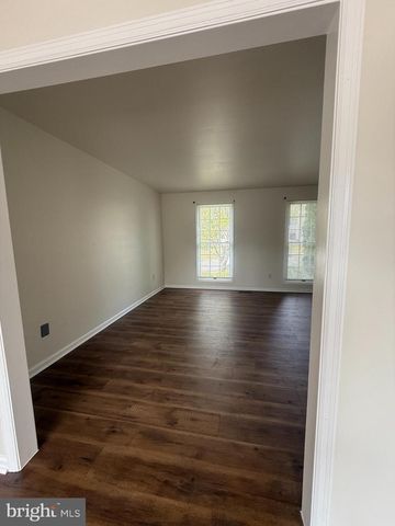 12549 ROCK RIDGE RD, Herndon, VA 20170