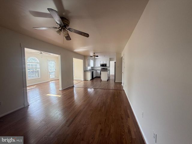 12549 ROCK RIDGE RD, Herndon, VA 20170