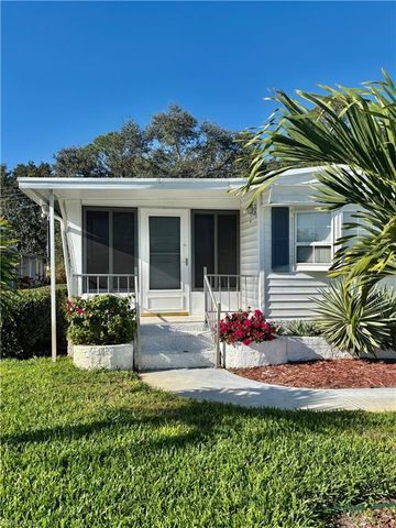 341 Shrub LN S, North Fort Myers, FL 33917