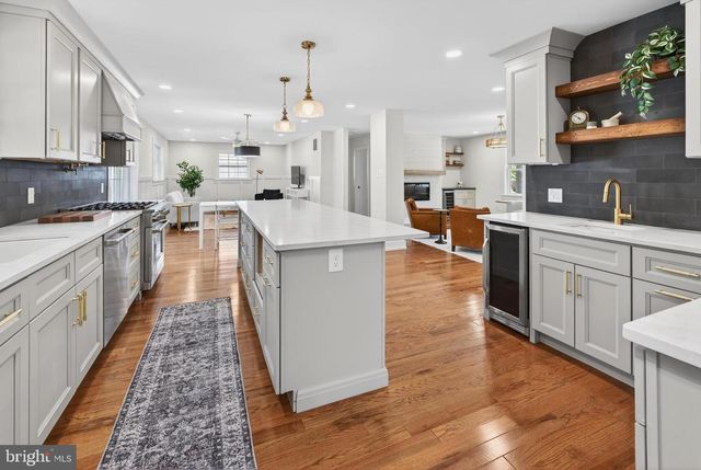 633 S EDGE PARK DR, Haddonfield, NJ 08033