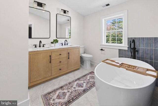 633 S EDGE PARK DR, Haddonfield, NJ 08033