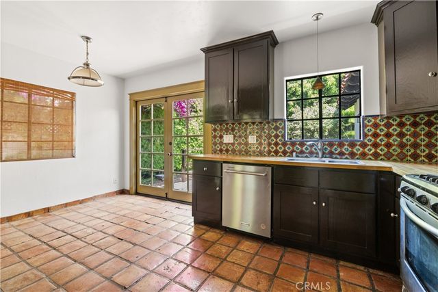 3754 Mountain View Avenue, Los Angeles, CA 90066