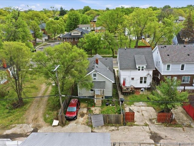 1341 Alter Road, Detroit, MI 48215