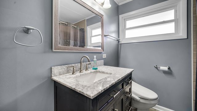 14944 Terrace Lane, Midlothian, IL 60445