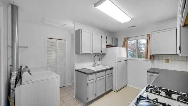 14944 Terrace Lane, Midlothian, IL 60445