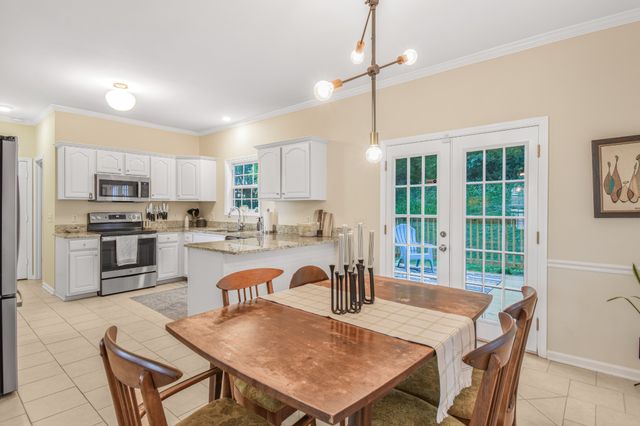1922 Dunedin Dr, Old Hickory, TN 37138