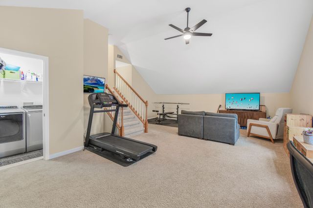 1922 Dunedin Dr, Old Hickory, TN 37138