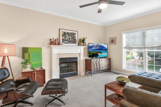 1922 Dunedin Dr, Old Hickory, TN 37138