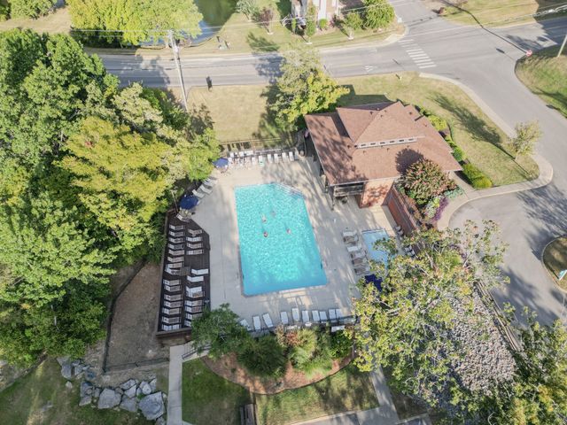 1922 Dunedin Dr, Old Hickory, TN 37138