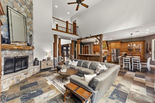 263 Pinerock Lane, Montgomery, TX 77356