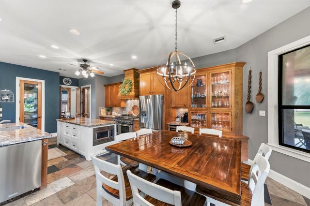 263 Pinerock Lane, Montgomery, TX 77356