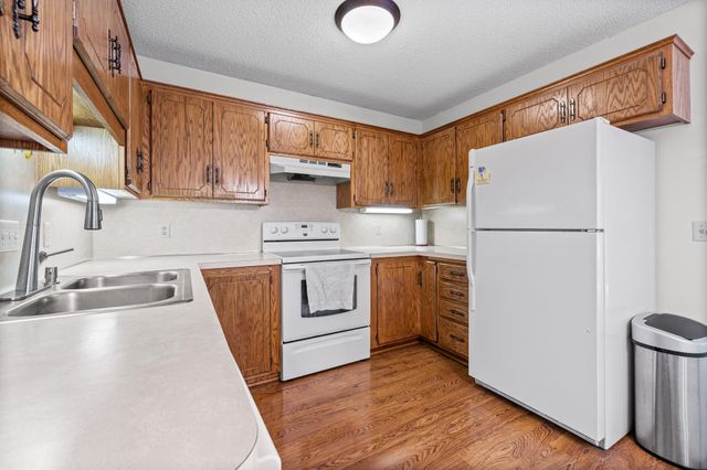 7517 Xerxes Avenue N, Brooklyn Park, MN 55444