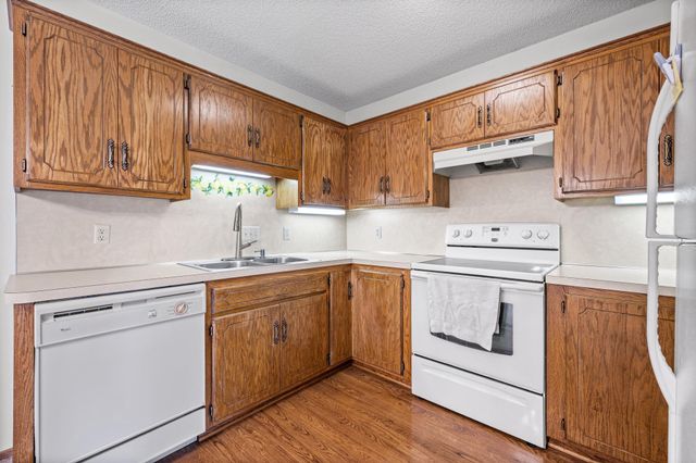 7517 Xerxes Avenue N, Brooklyn Park, MN 55444