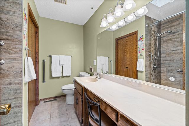 7517 Xerxes Avenue N, Brooklyn Park, MN 55444