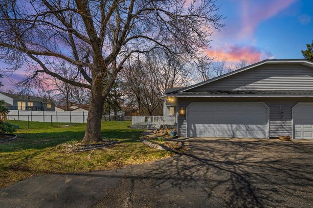 7517 Xerxes Avenue N, Brooklyn Park, MN 55444
