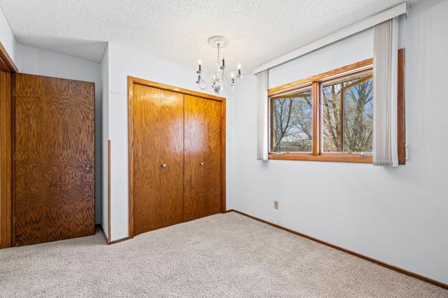 7517 Xerxes Avenue N, Brooklyn Park, MN 55444