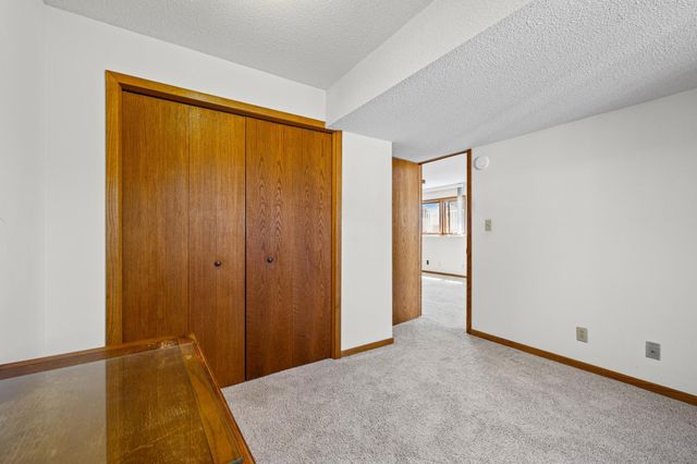 7517 Xerxes Avenue N, Brooklyn Park, MN 55444